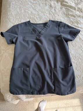 Figs V-Neck Medical Scrub Top in Charcoal Gray